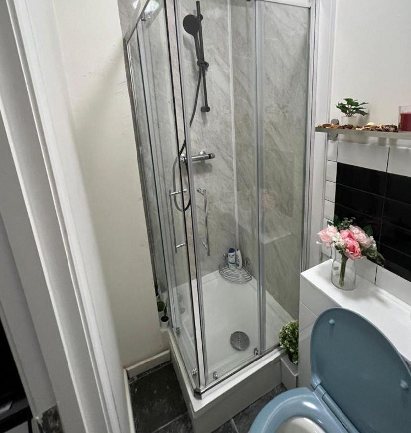 Lovely Apartment Close To Acton Central Station Londres Extérieur photo